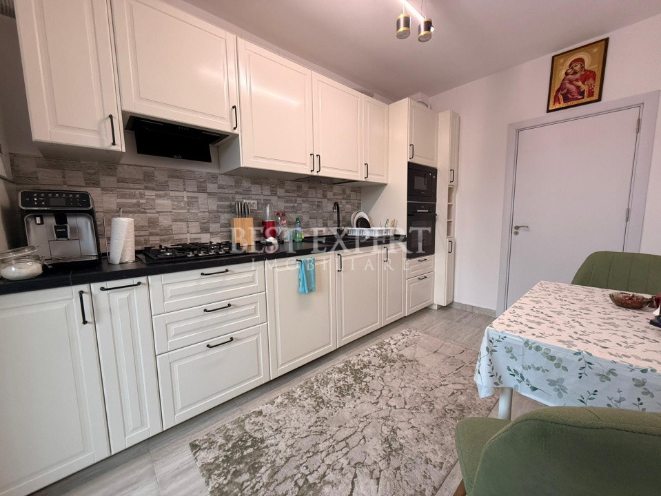 3 Camere Ultrafinisat cu 2 Parcari -Mutare rapida/STB 5 minute