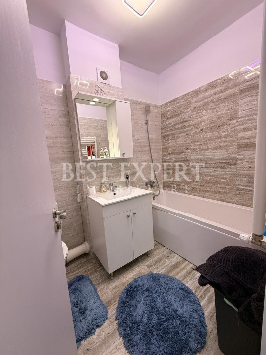 3 Camere Ultrafinisat cu 2 Parcari -Mutare rapida/STB 5 minute