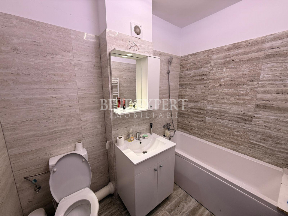 3 Camere Ultrafinisat cu 2 Parcari -Mutare rapida/STB 5 minute