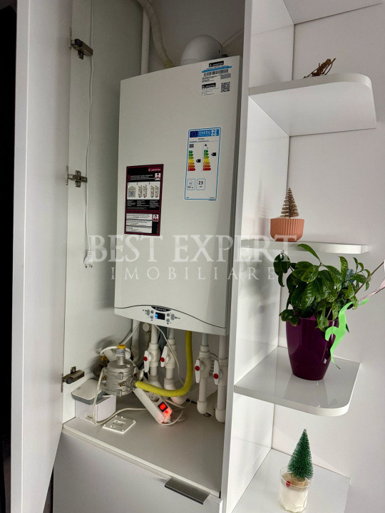 Apartament 5 camere mobilat, utilat si cu Parcare acoperita/Geam Baie
