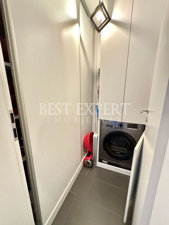 Apartament 5 camere mobilat, utilat si cu Parcare acoperita/Geam Baie