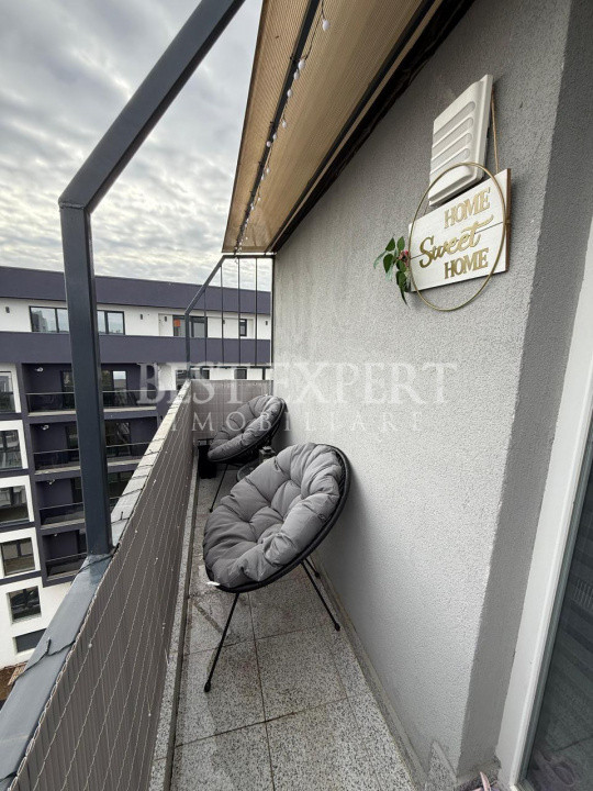 Apartament 5 camere mobilat, utilat si cu Parcare acoperita/Geam Baie