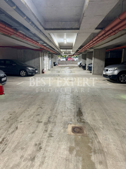 Apartament 5 camere mobilat, utilat si cu Parcare acoperita/Geam Baie