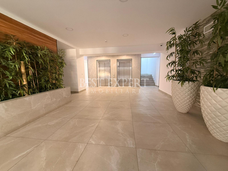 Garsoniera Spatioasa cu Parcare inclusa-Prima inchiriere -7 min metrou N.Teclu