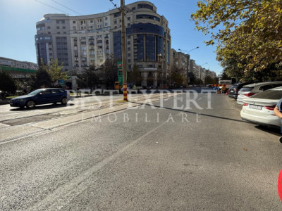 Apartament 2 camere, central, confortabil si bine conectat-2 min P.Muncii