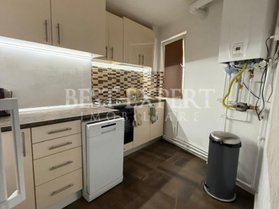 Mută-te Rapid! 2 Camere cu Centrală | Piața Muncii | Transport la 1 min | 0%