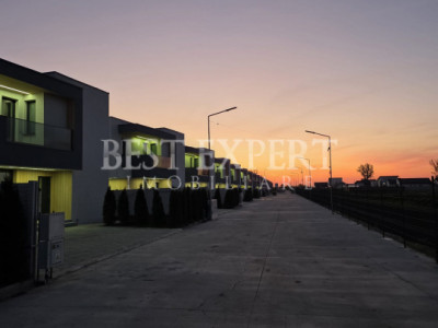 Vilă Premium | 3 Dormitoare | Teren 400 mp | Ansamblu Privat | 3 Parcări